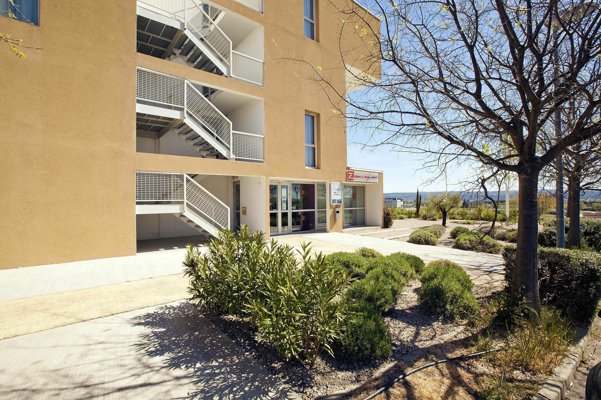 Apparthotel Sejours & Affaires Manosque Eksteriør billede